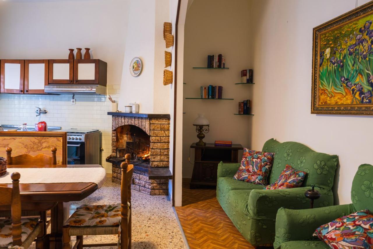 Casa Di Nonna Hotel Беваня Екстериор снимка